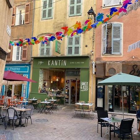 Akropole De Caroline, Central, Lumineux, Calme, Free Parking, Lift, 3 Beds Draguignan Exterior foto